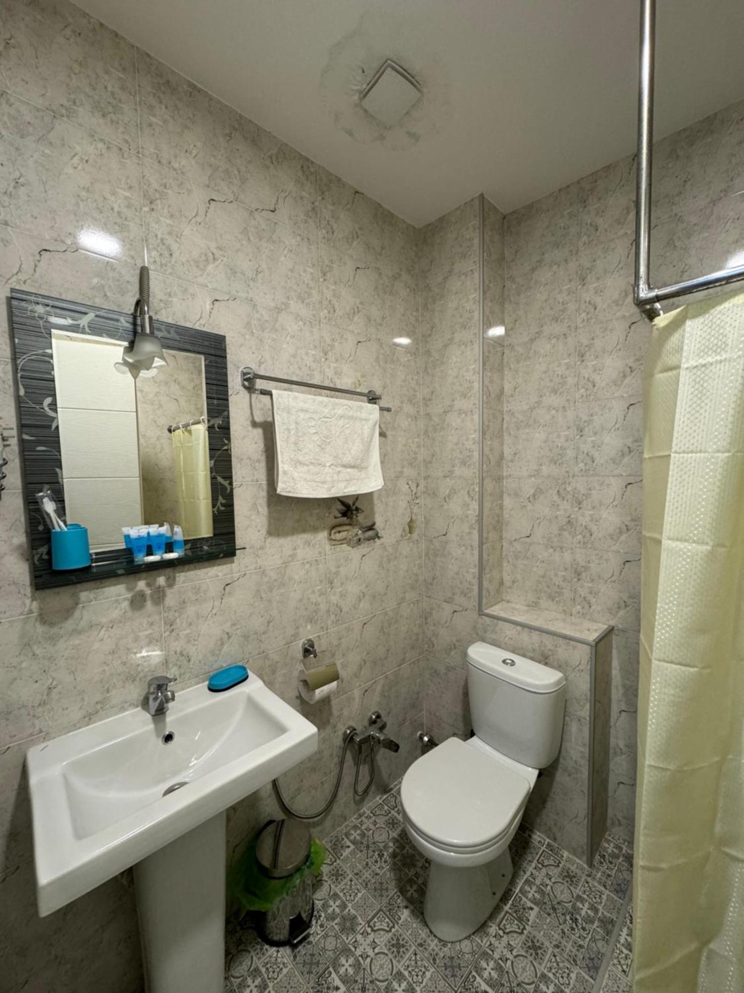 Westay Hotel Тбилиси Екстериор снимка
