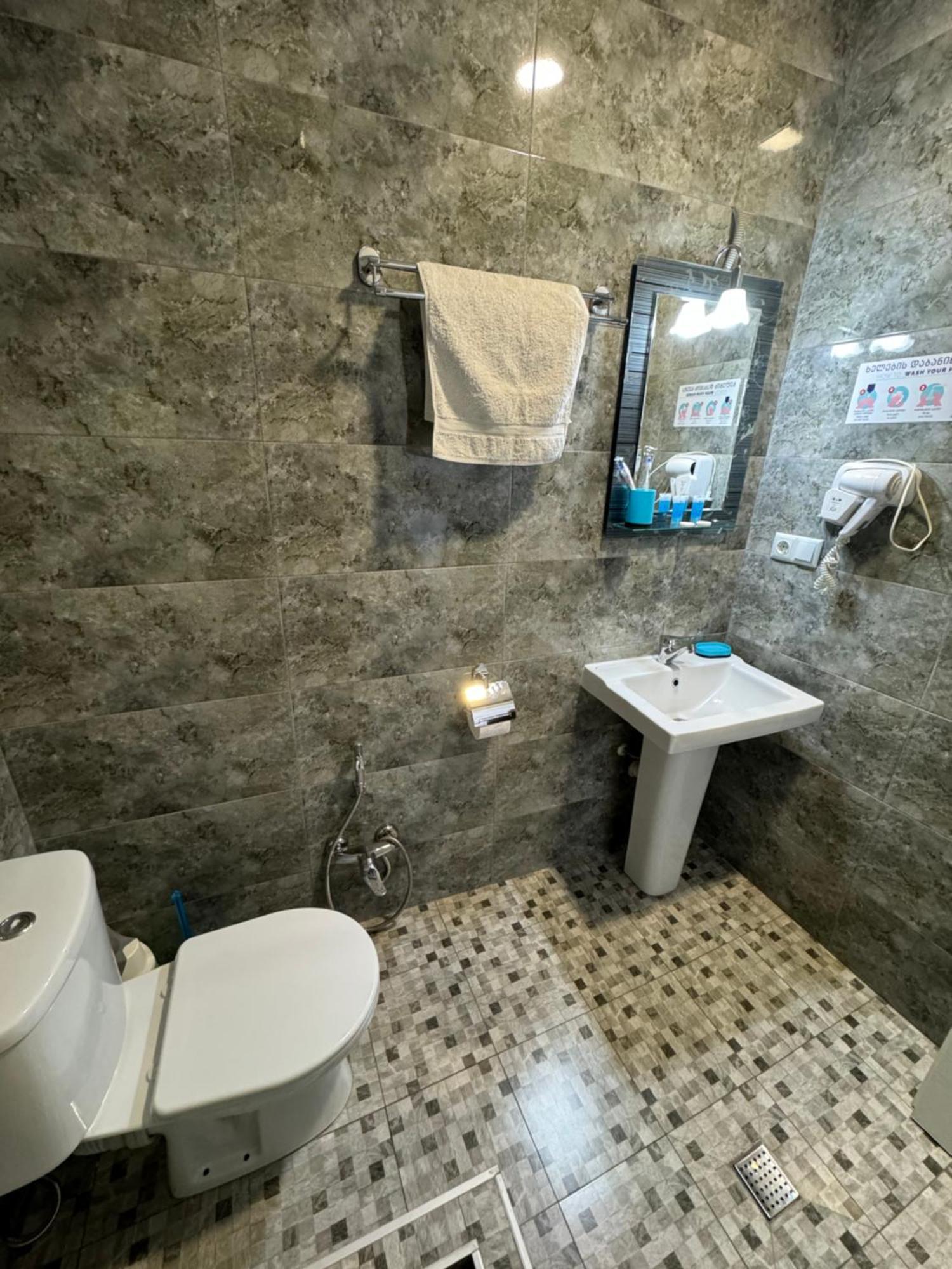 Westay Hotel Тбилиси Екстериор снимка