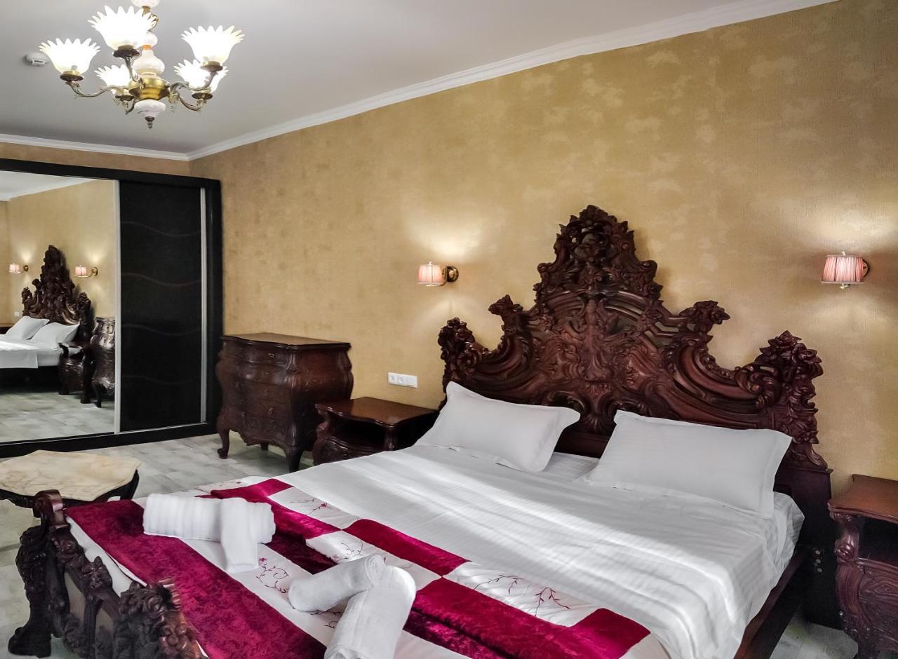 Westay Hotel Тбилиси Екстериор снимка