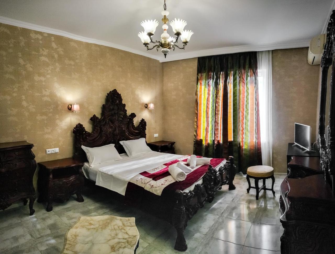 Westay Hotel Тбилиси Екстериор снимка